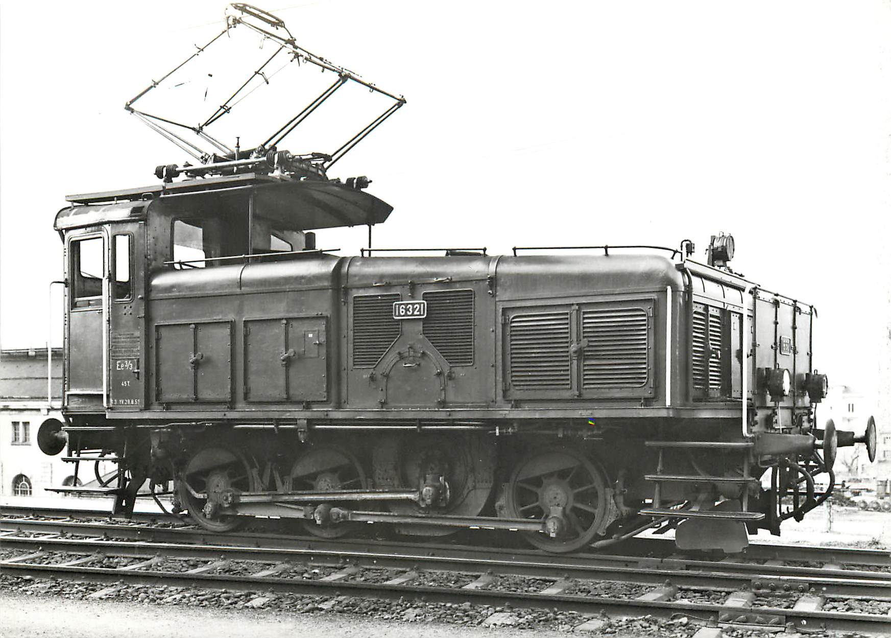 CPM Locomotive de manoeuvre Ee 3/3 16311-326