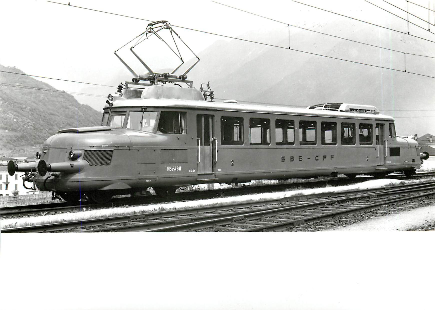 CPM SBB-CFF Roter Pfeil/Fleche rouge RBe 2/4