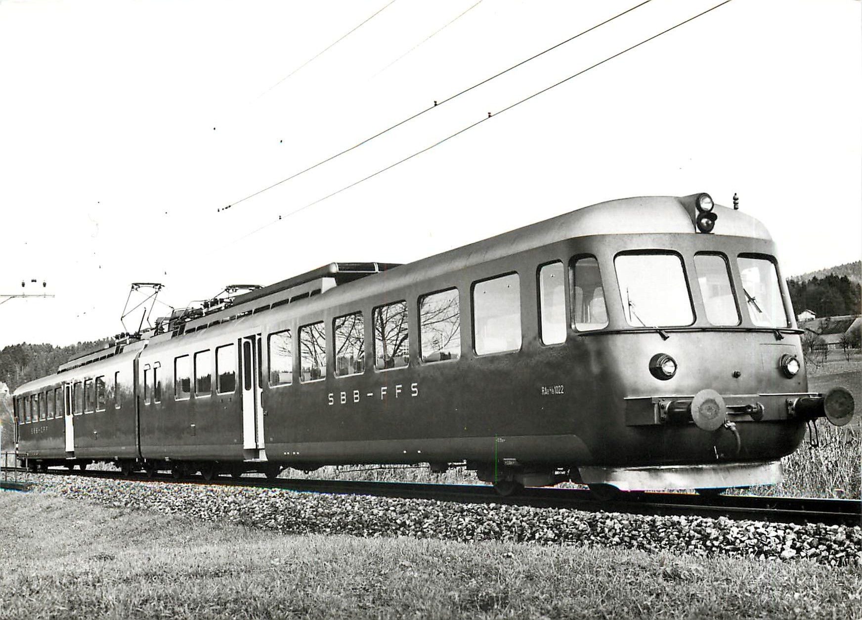 CPM Automotrice double pour excursions RAe 4/8 1022 et 1023