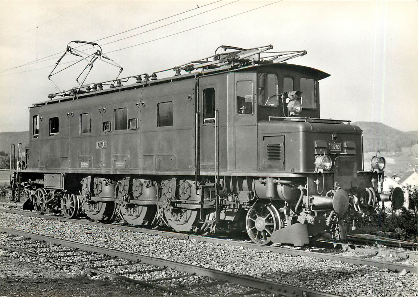 CPM Locomotive pour trains directs et omnibus Ae 3/6 I 10601-714