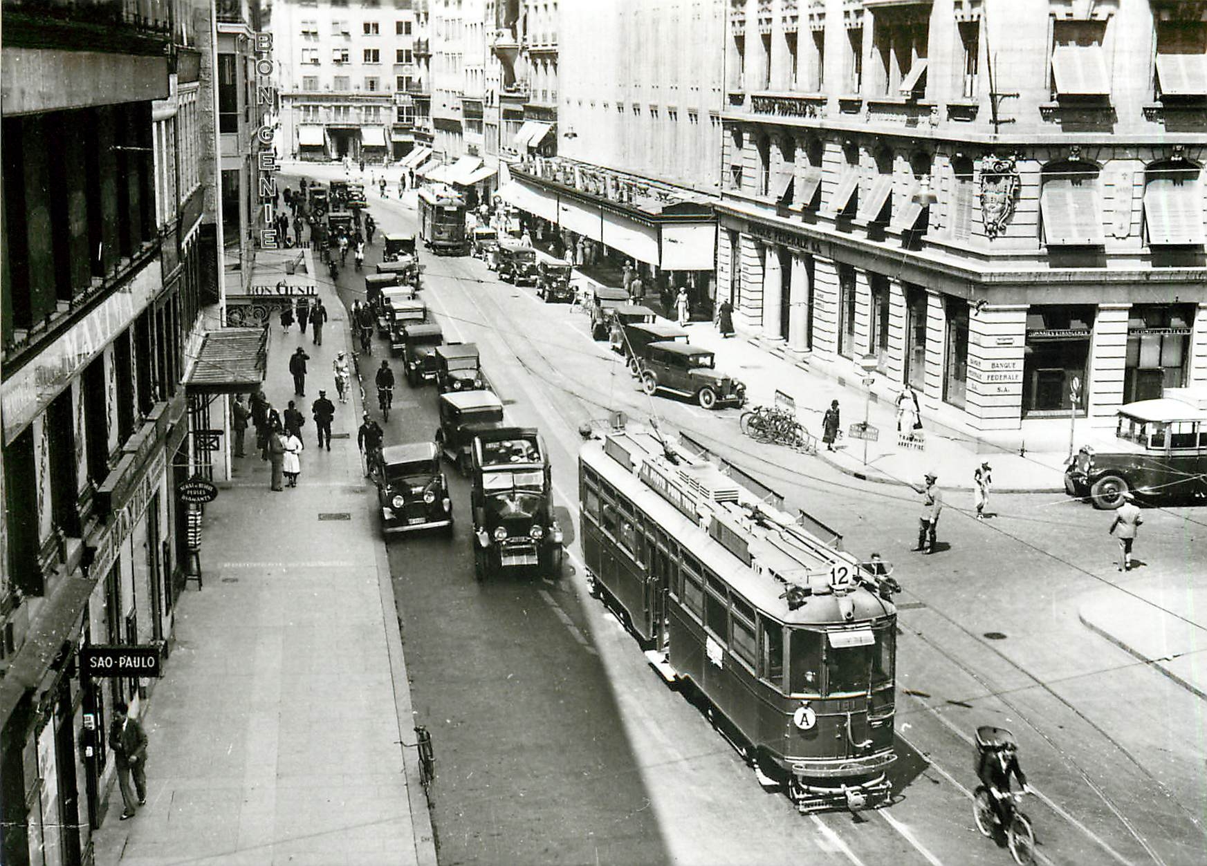 CPM Geneve rue du Marche (station de Molard) Ce 2/4 No.161 vers 1930