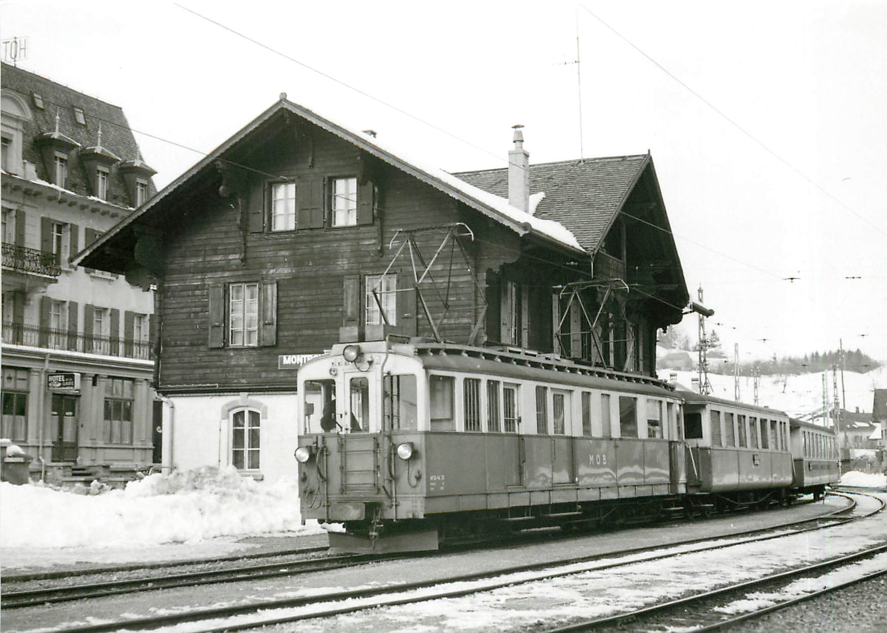CPM L'AFZe 4/4 23 en tete d'un train pour Zweisimmen
