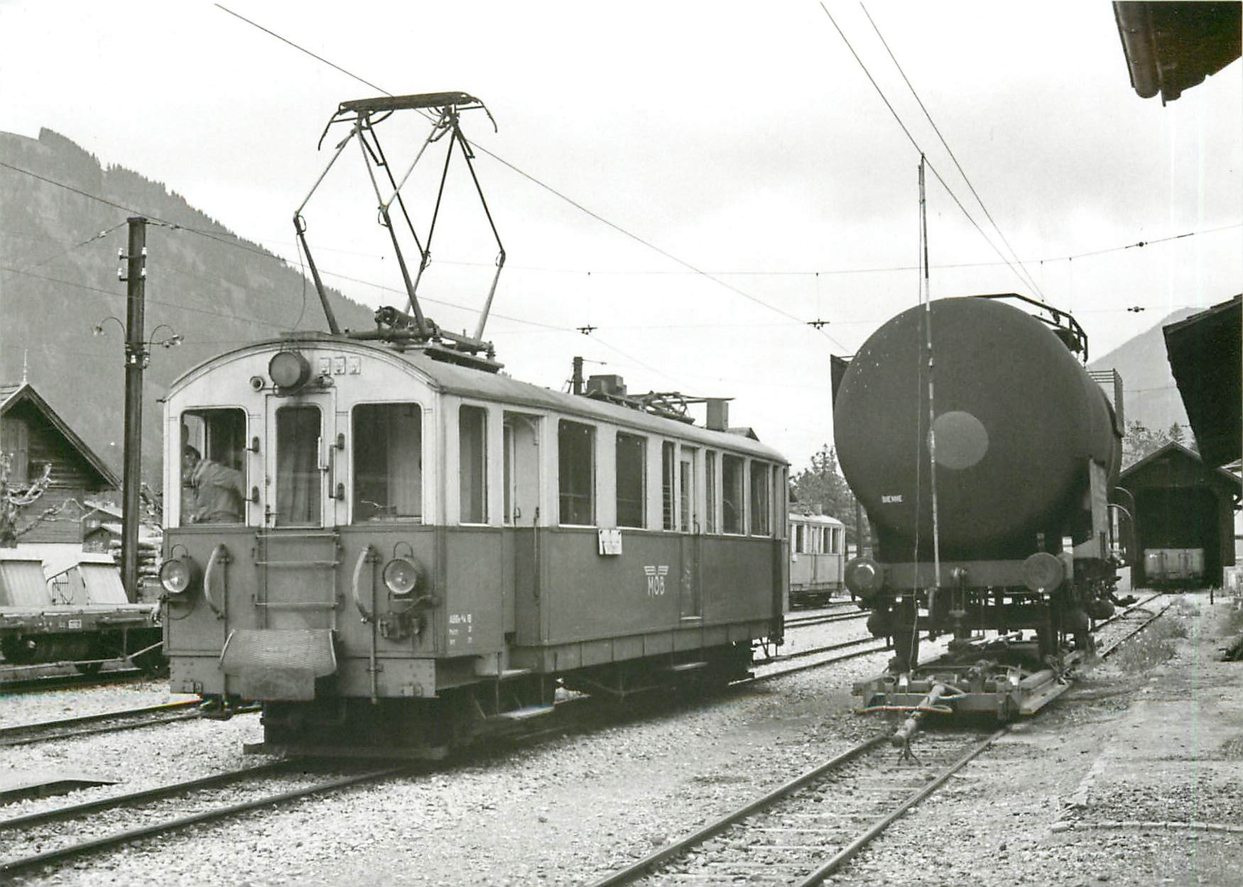 CPM L'ABDe 4/4 18 manoeuvrant a la Lenk 30.5.1971