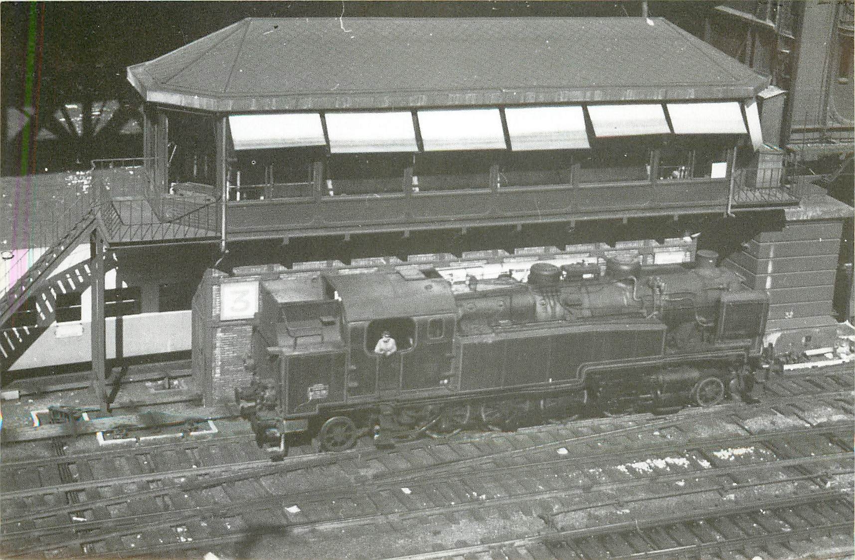 CPM Tranchee de Paris St Lazare 1962. Locomotive Mikado 141 TD 