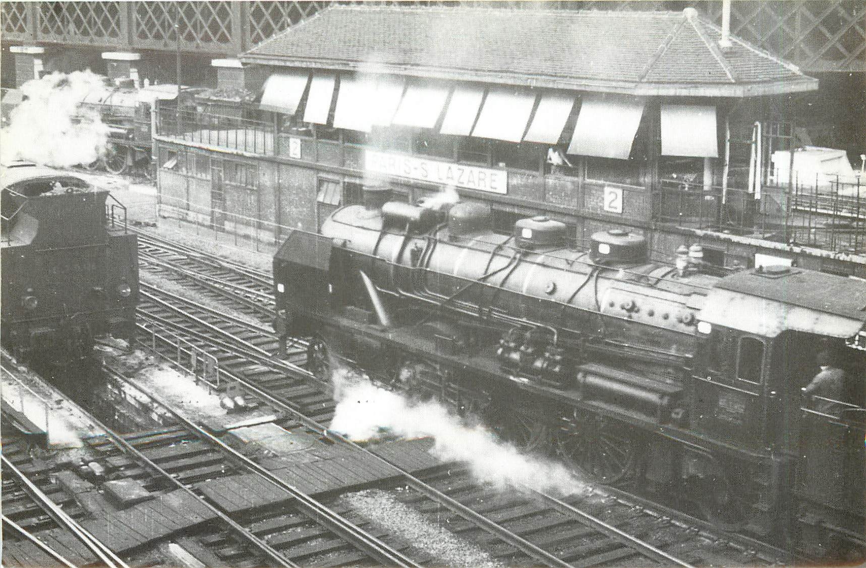 CPM Tranchee de Paris St Lazare 1962. Pacific 231 D en tete du train du Havre