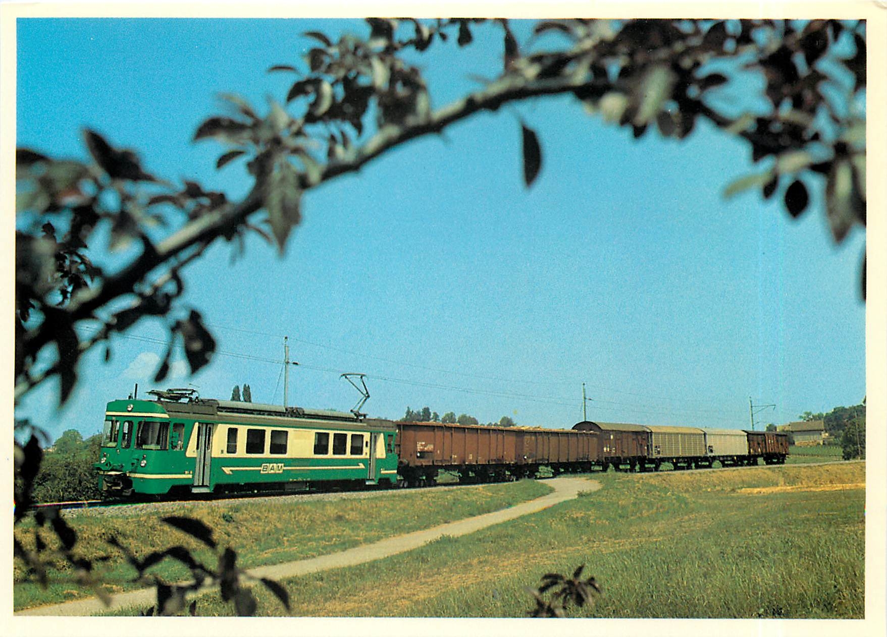 CPM train de marchandises de 251T sus bogies transporteurs remorque par Be 4/4 14 pres de Chigny