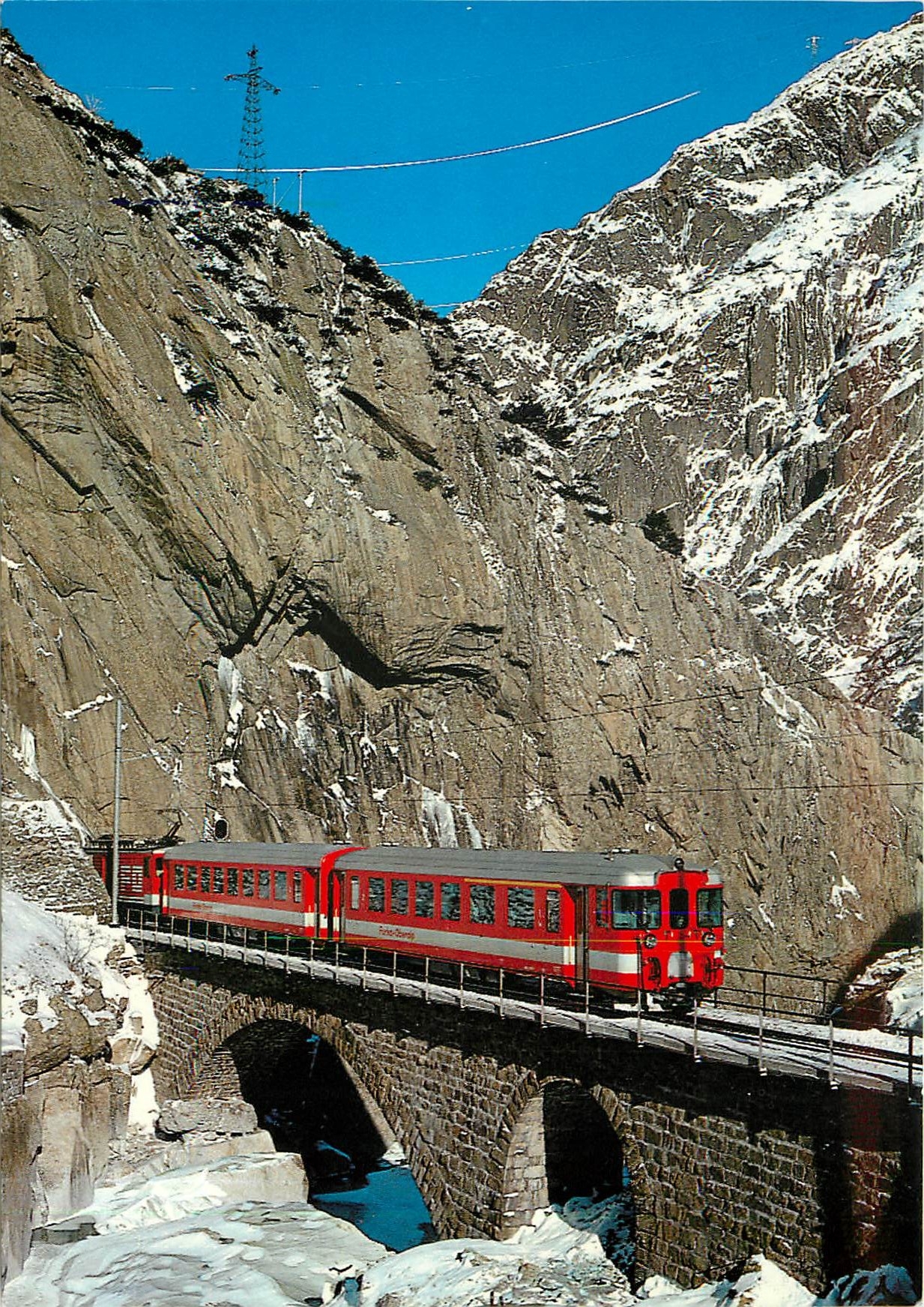 CPM Furka-Oberal[ Bahn in der Schoellenen