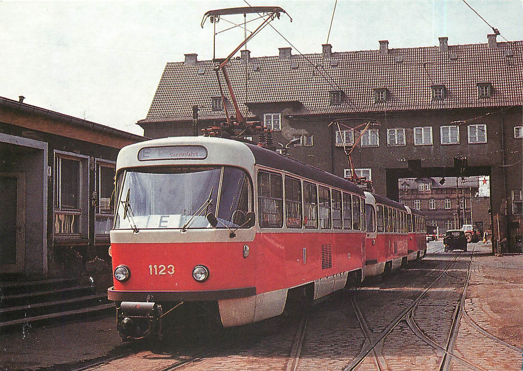 CPM Zwischen 1969 und 1986 stellten die Verkehrsbetriebe Halle insgesamt 323 Triebwagen und 124 Beiw