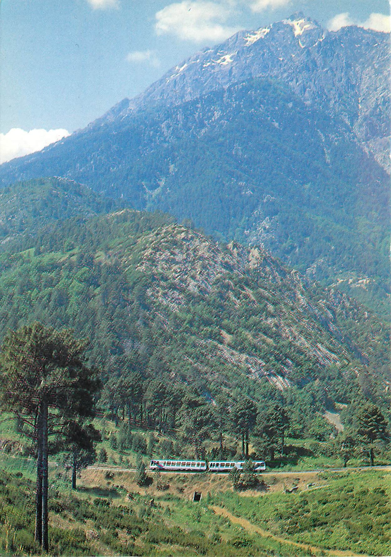 CPM Le nouvel autorail a Vizzavona