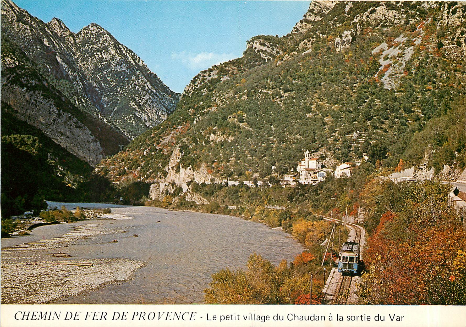 CPM Le petit village du Chaudan a la sortie du Var