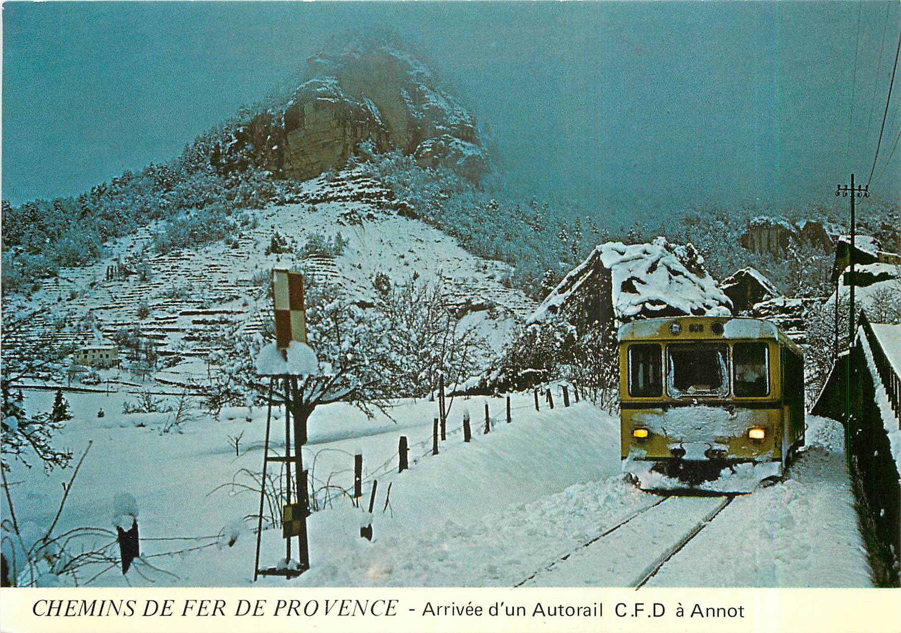 CPM Arrivee d'un Autorail C.F.C. a Annot