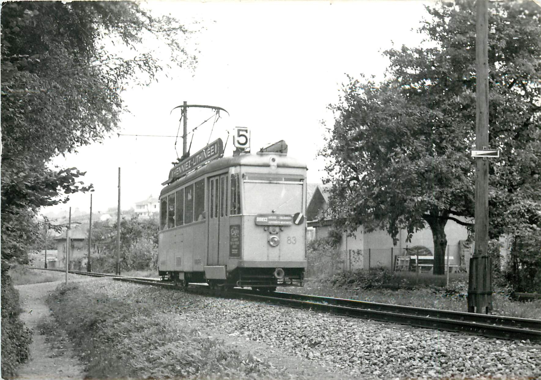 CPM Train direct vue prise sur l'ancien tracé aux abords d'Auvernier
