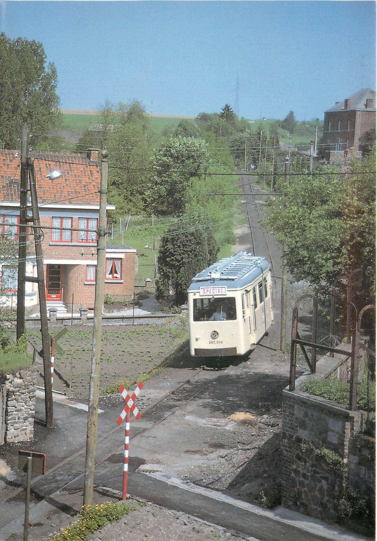 CPM Autorail art à Lobbes 