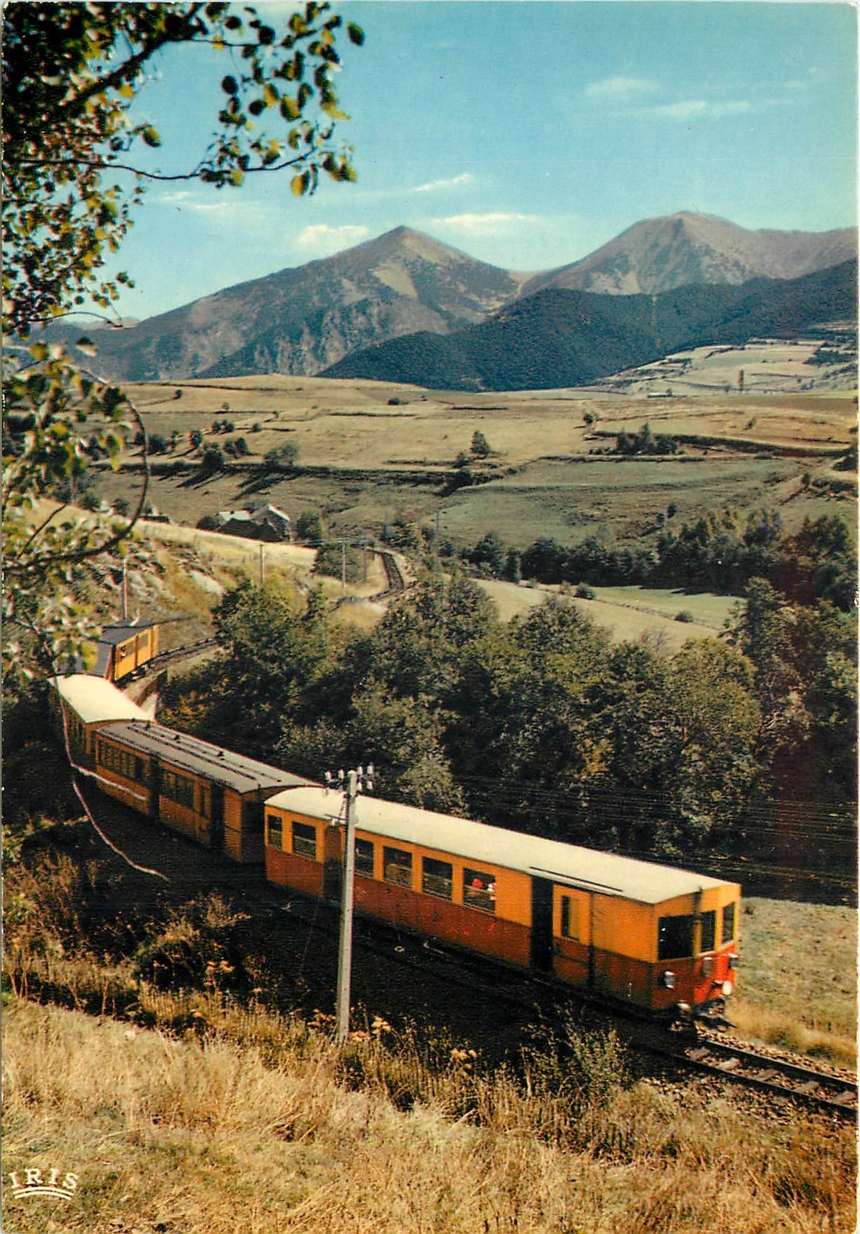 CPM Le petit train de Villefranche de Conflent à la Tour de Carol
