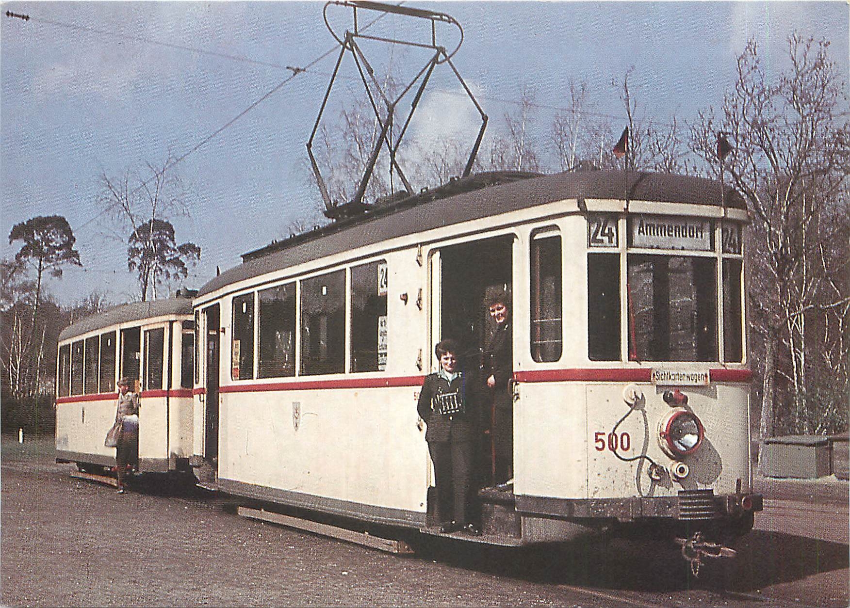 CPM Triebwagen mit Beiwagen an der Endhaltestelle
