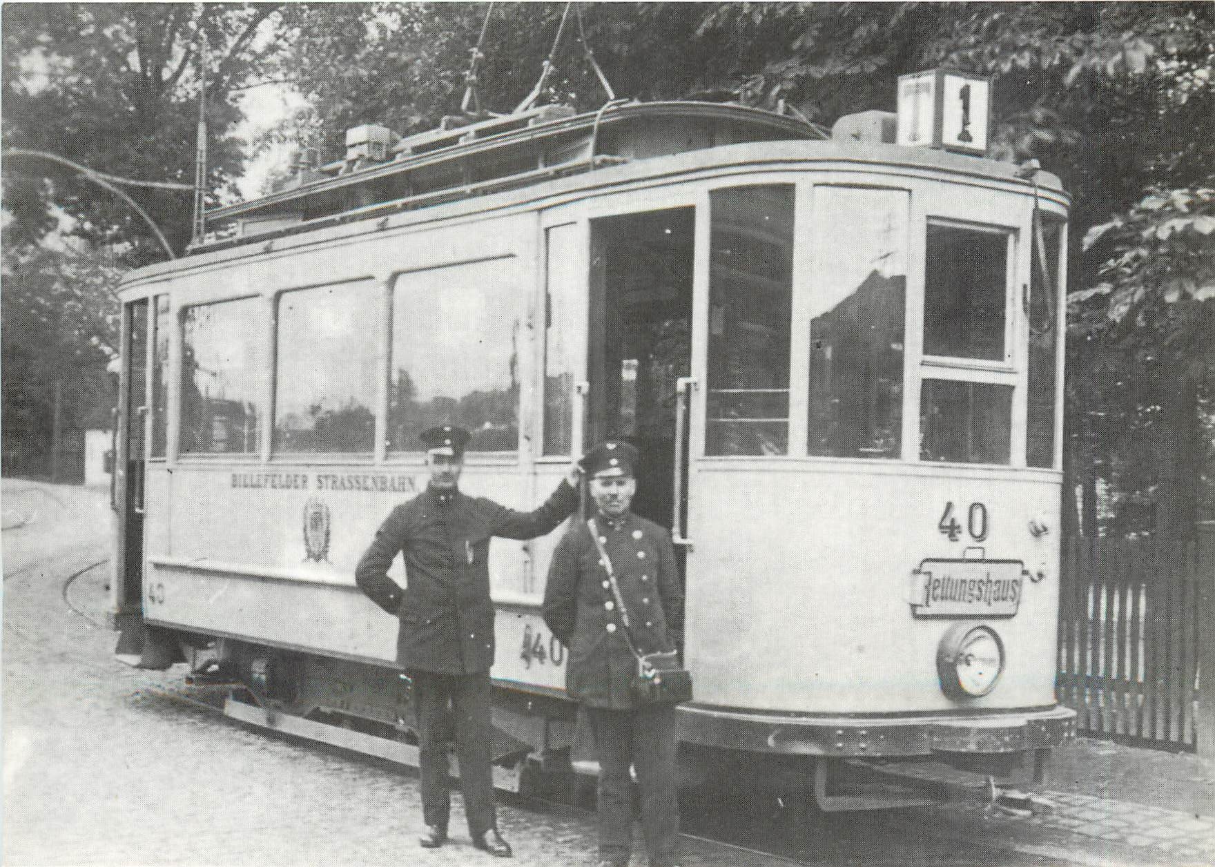 CPM Bielefeld Baujahr mit geschlossenen plattformen