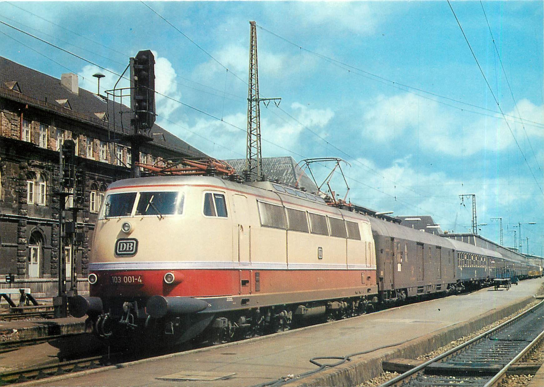 CPM Locomotive 103 001 4 