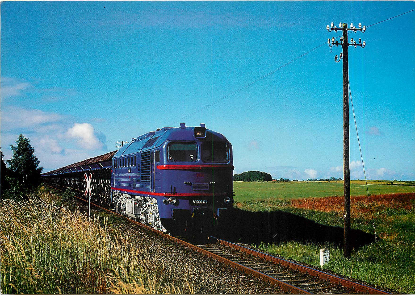 CPM V 200 01 der PEG mit einem Ganzzug bei Karow 