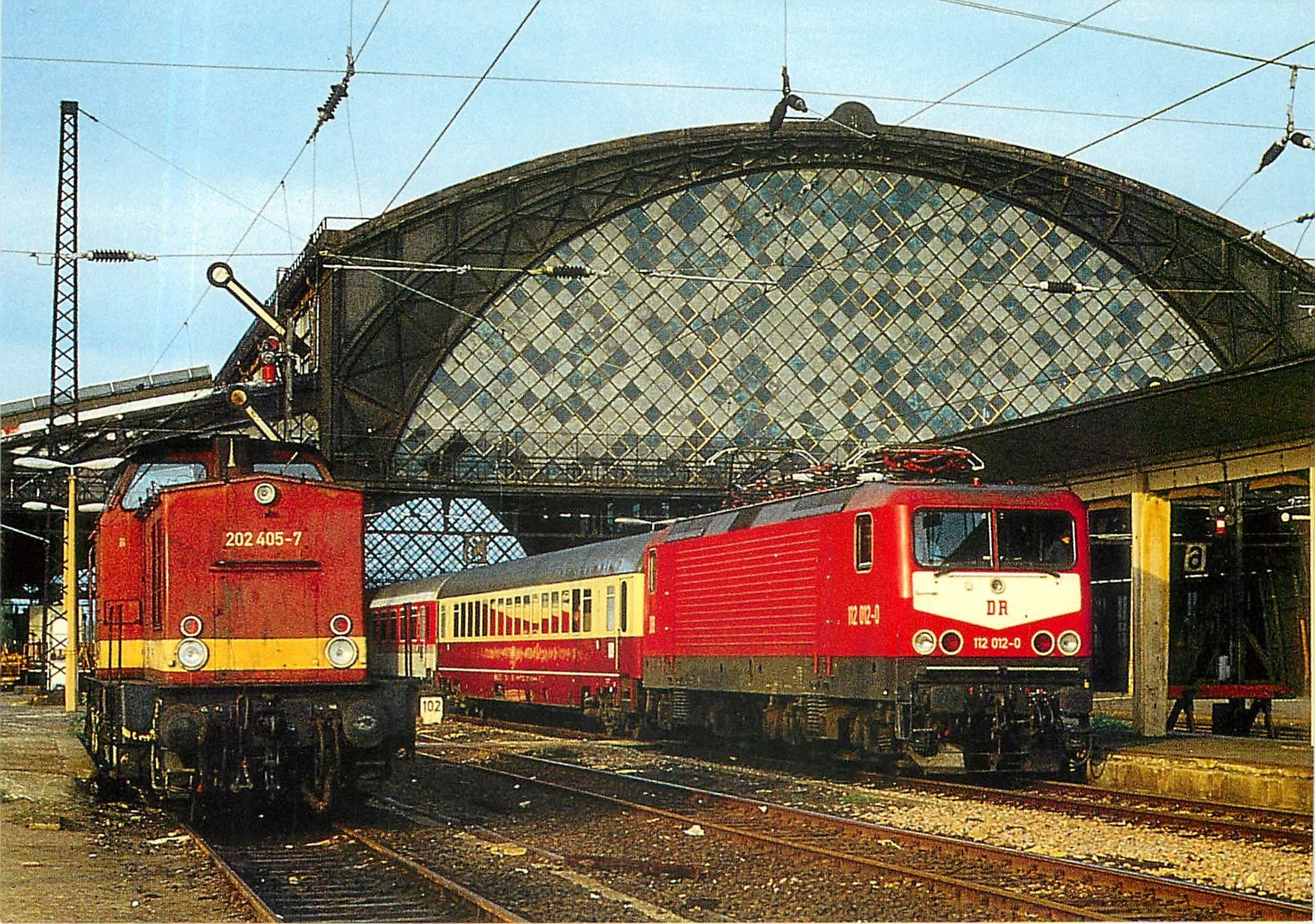 CPM Locomotive 112 012 0 Locomotive 202 405 7