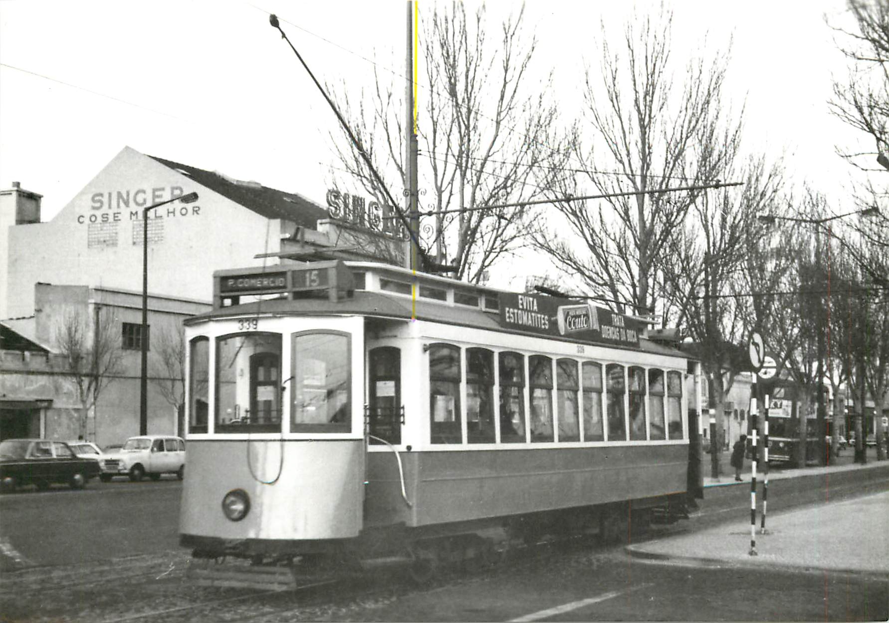 CPM Nur noch selten trifft man Trams mit Oberlicht in Lissabon Wagen 339