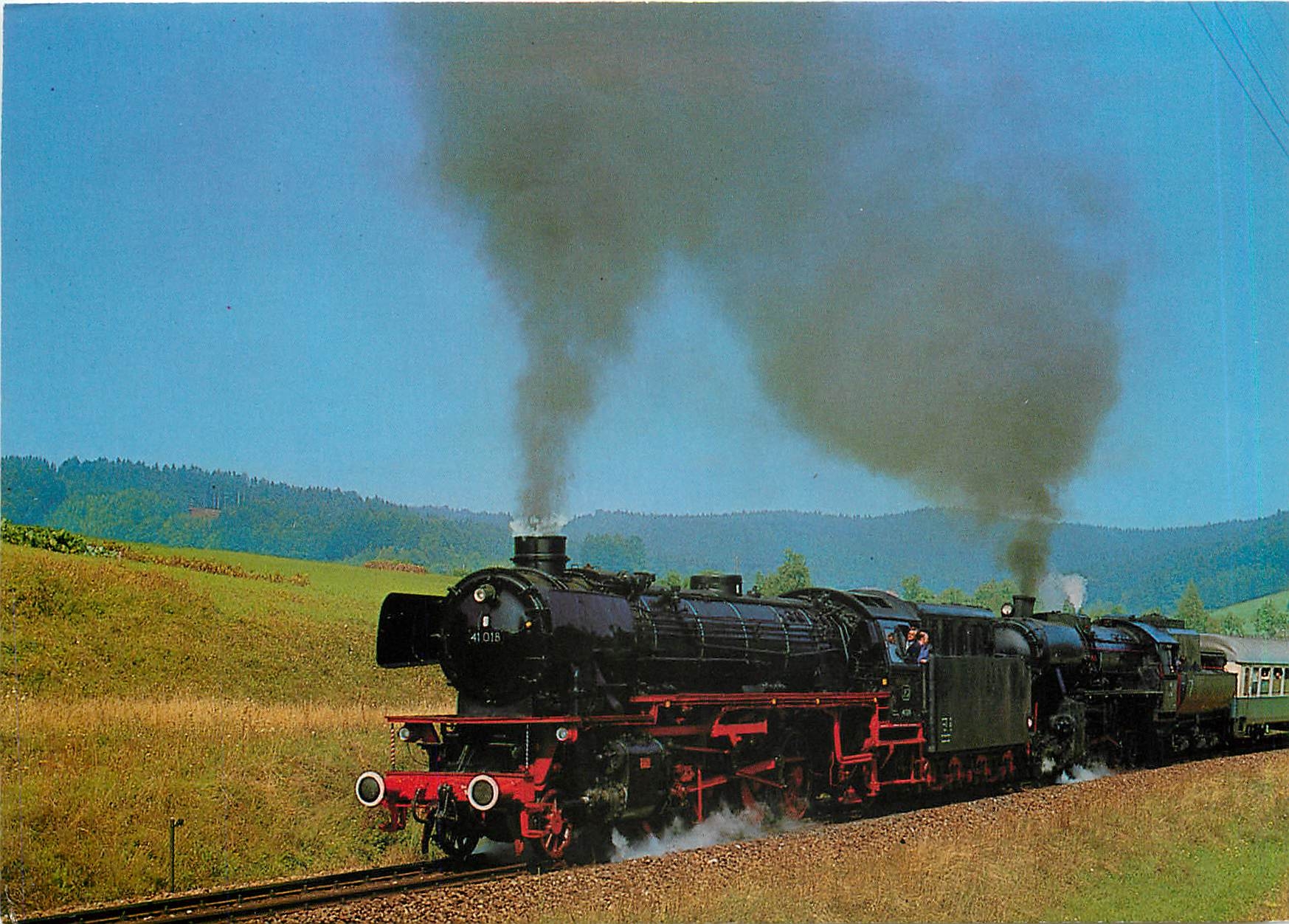 CPM IG 41018 oil burning steam locomotive for fast freight service