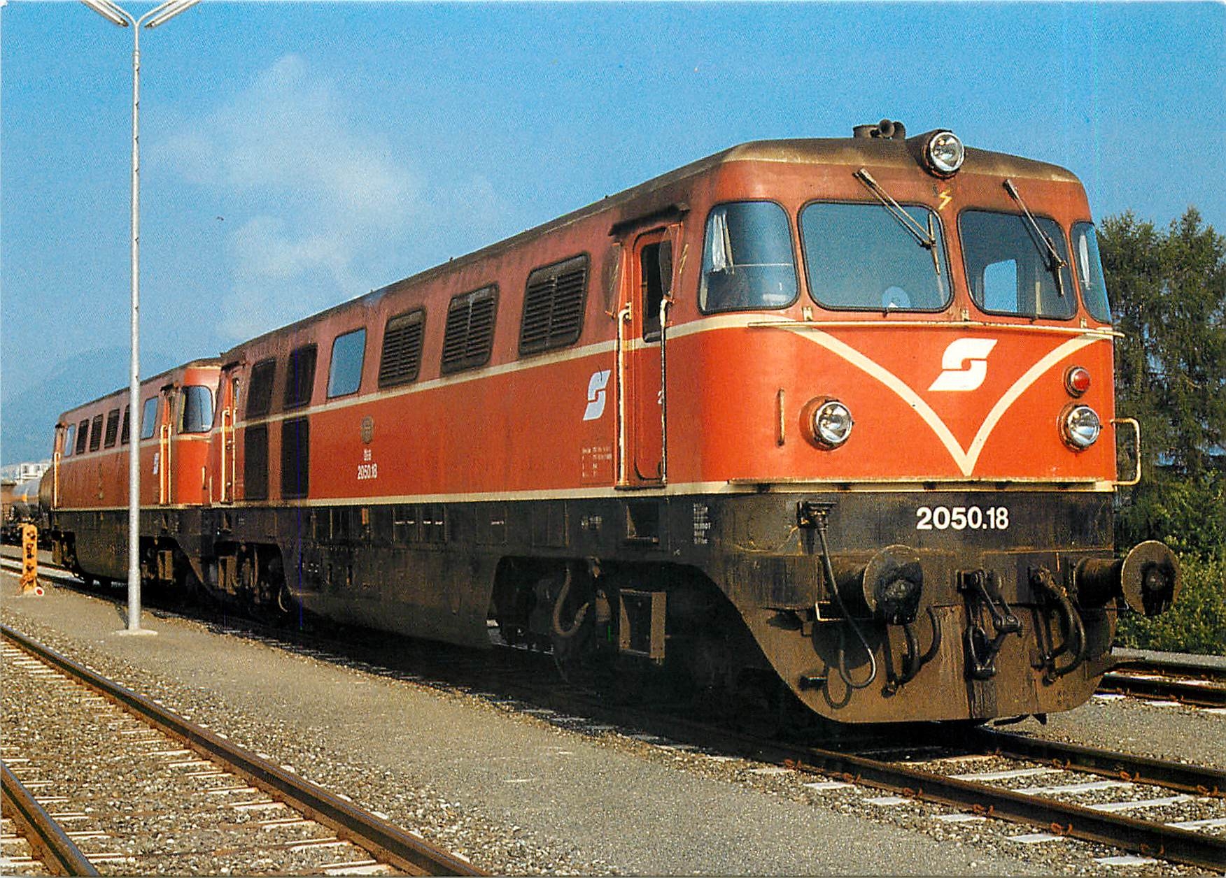 CPM Locomotive 2050 18 2050 16 at Pols 