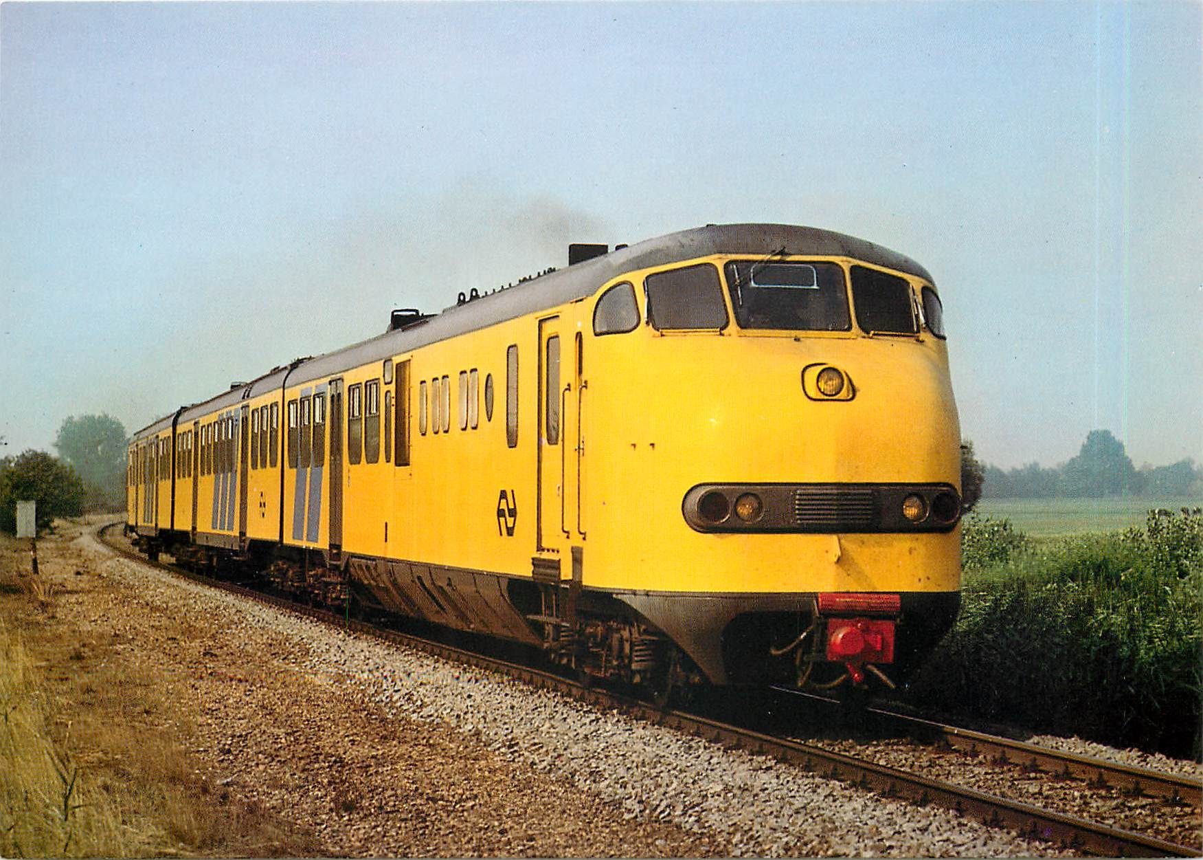 CPM Diesel electric multiple unit DE 3 near Gorinchem 