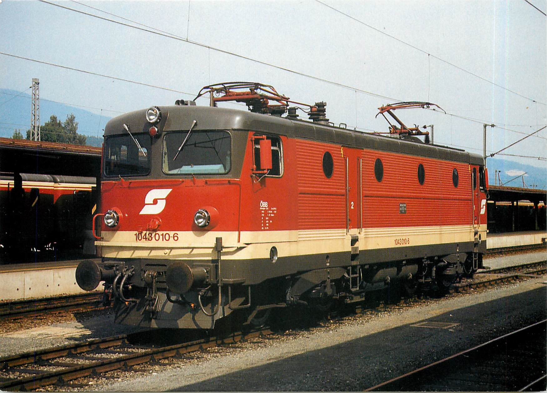 CPM Locomotive OBB 1043 010 6 at Villach main station