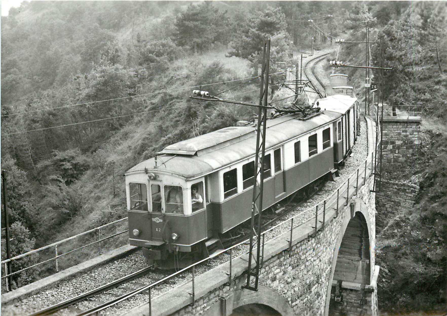 CPM Train mixte pres de Capuccio 