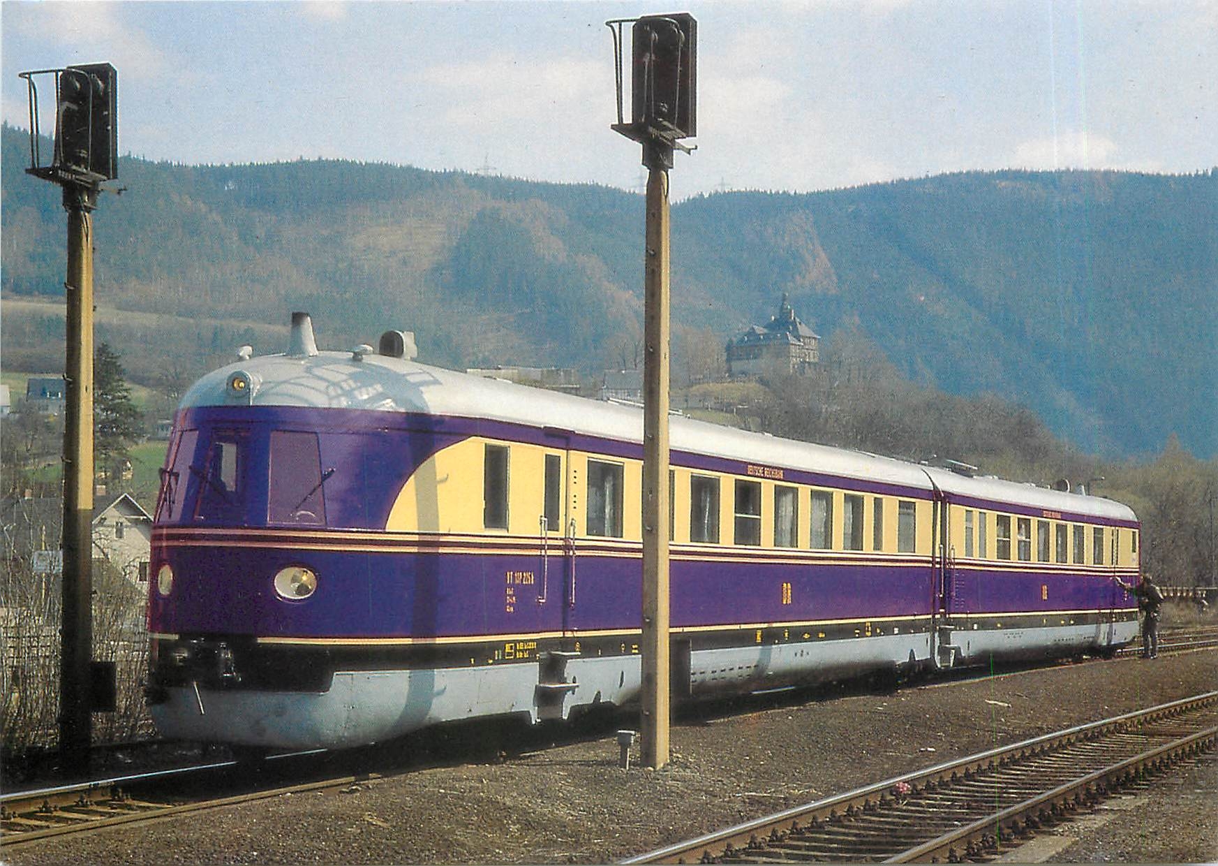 CPM Dieselektr Schneltriebwagen VT 137 225
