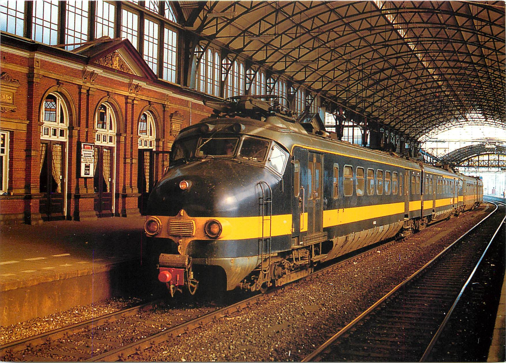 CPM NS NMBS electric twin set 