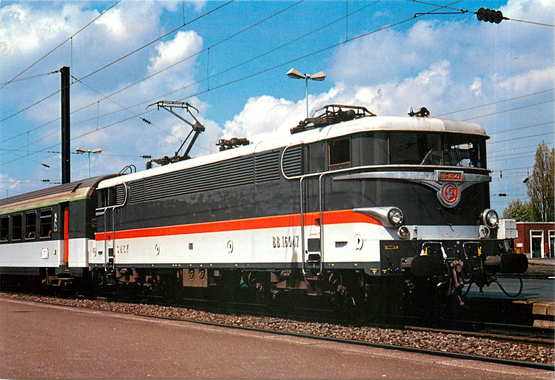 CPM Les BB 16000 correspondent a la version monophasee des BB 9200