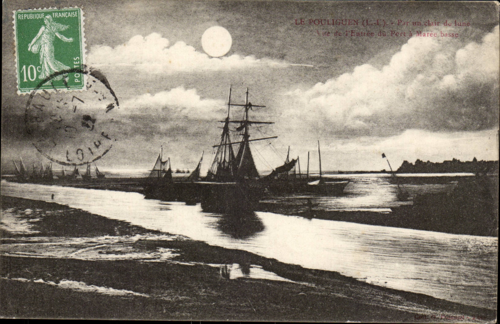 Pouliguen CPA By a moonlight Vue of Entering of the port has low tide (boats)