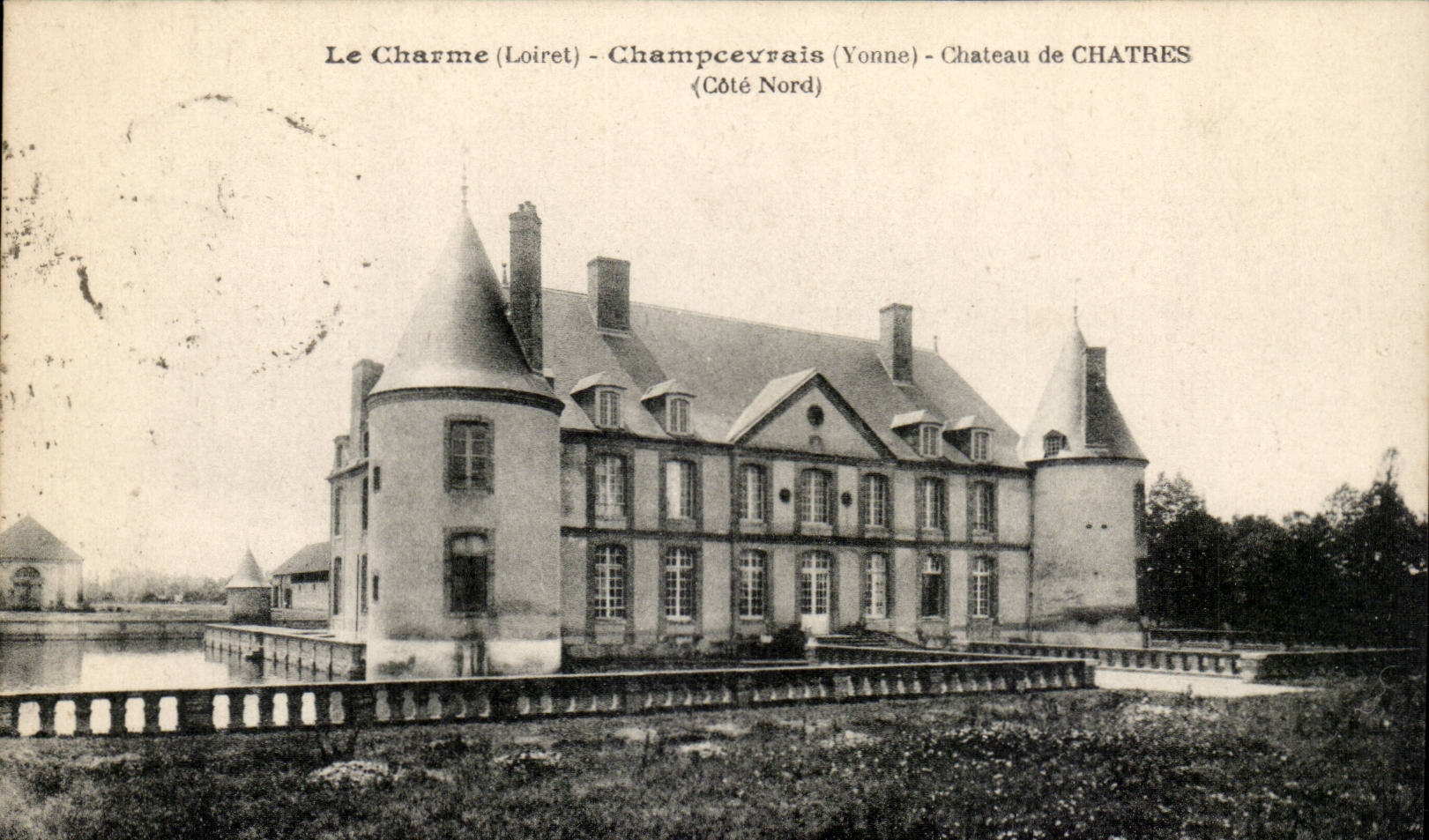 Charm CPA Champcevrais Castle of chatres