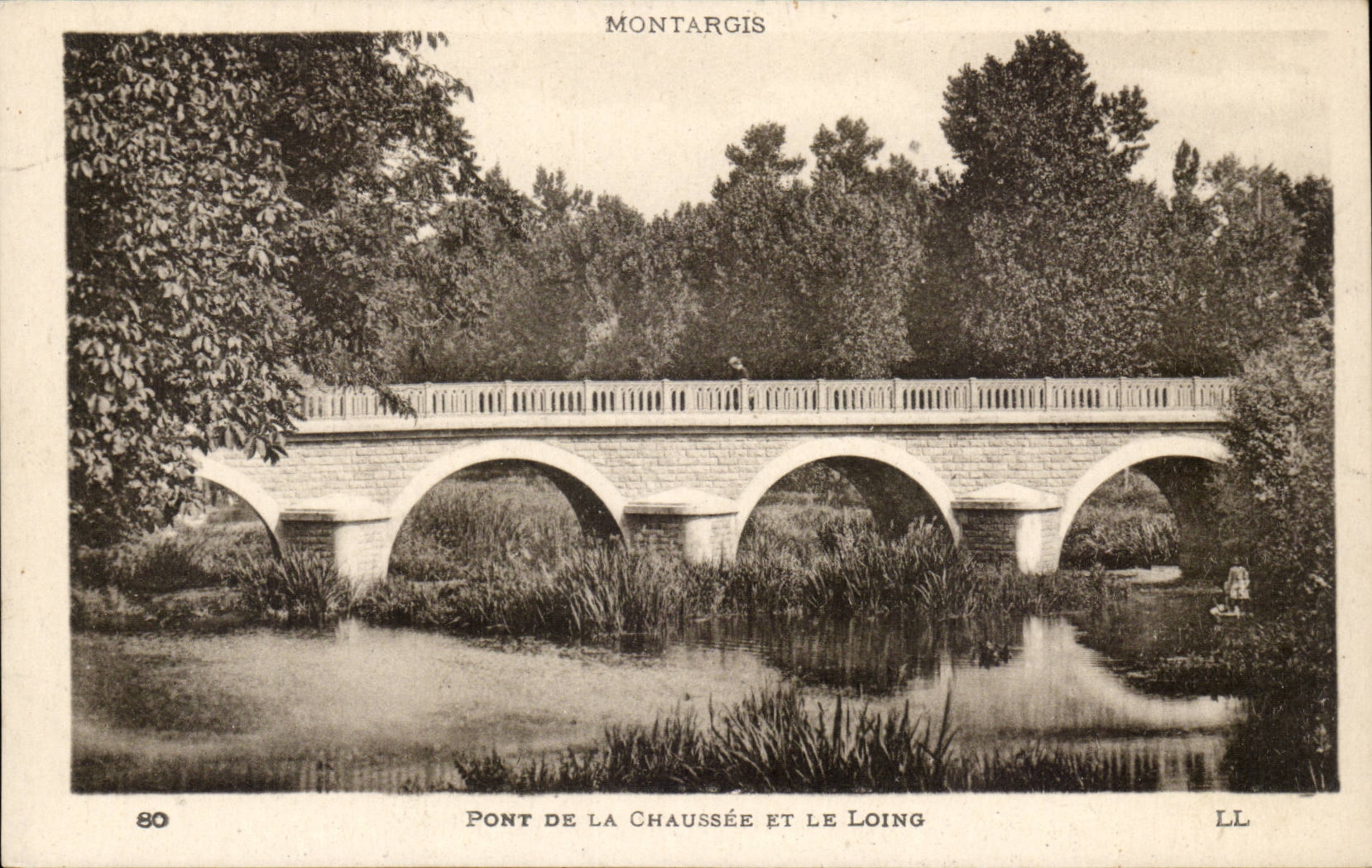 CPA Bridge of the roadway and Loing