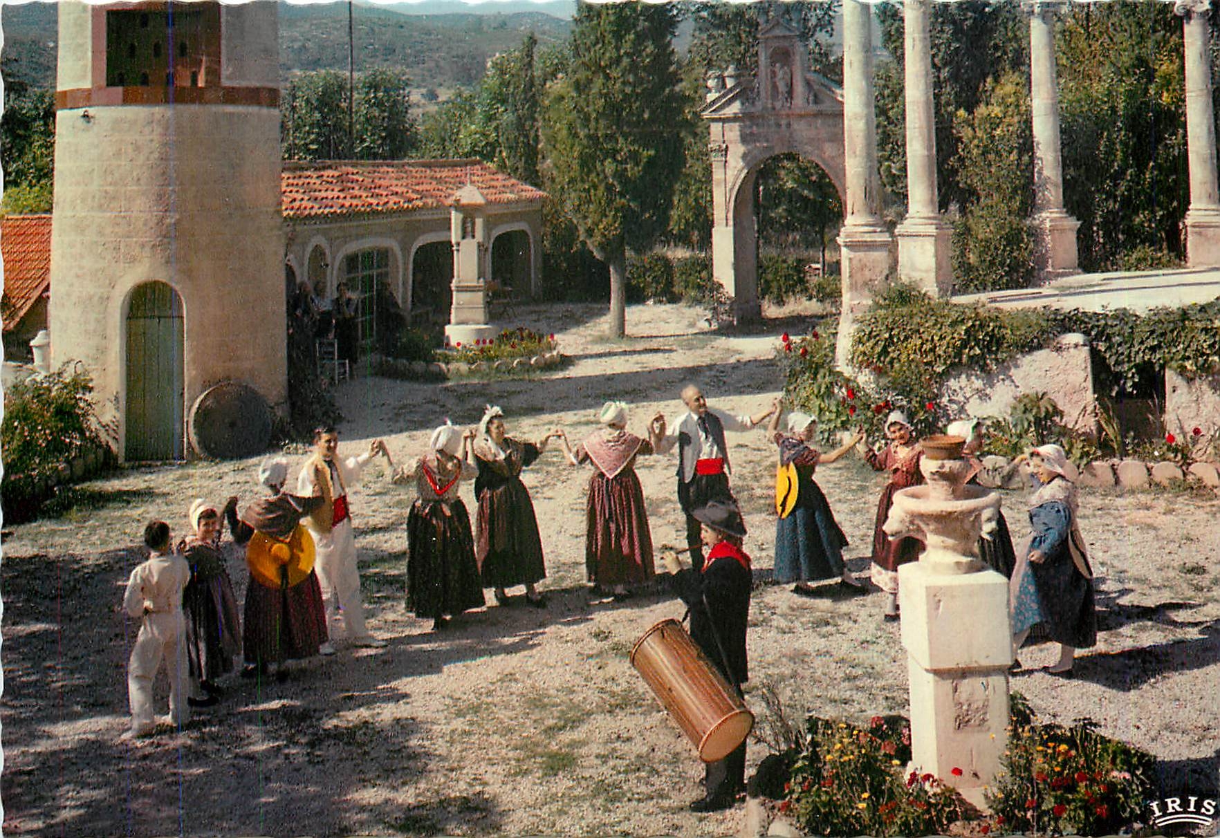 CPM Reflets de Provence et son Folklorique Quand les cigales chantent comment ne pas danser