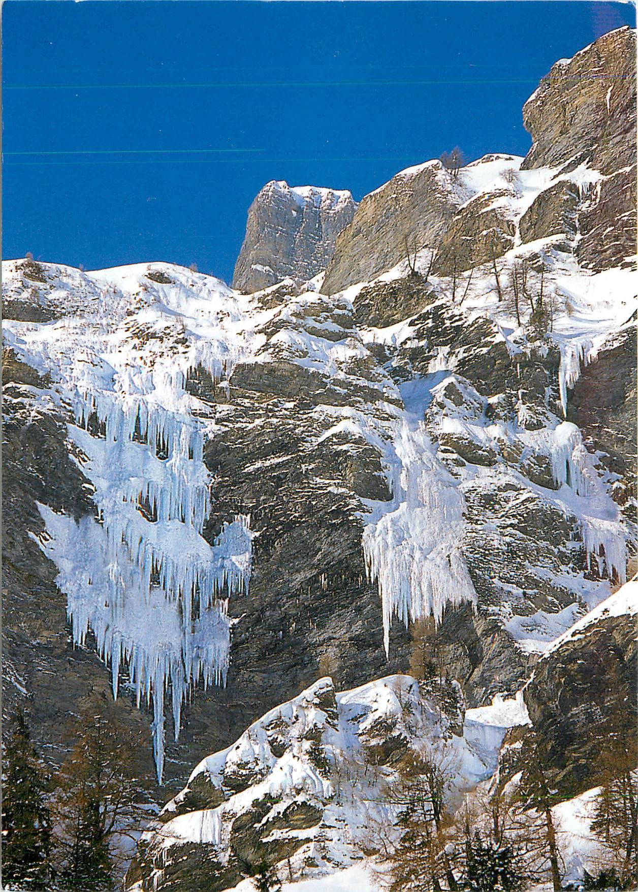 CPM Schnee und Eis in den Felswanden der Leeshorner bei Leukerbad 