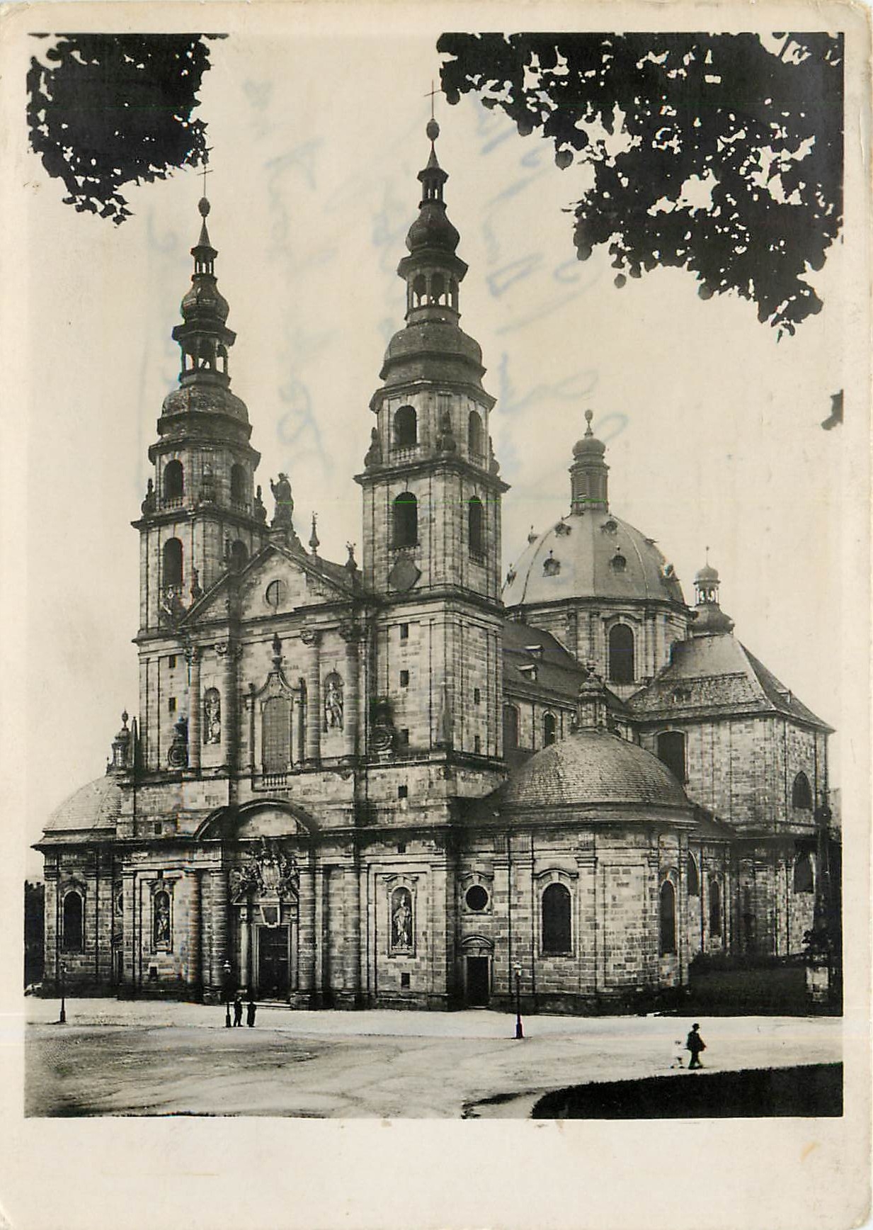 CPM Fulda Ostseite des Doms Durch Joh Dienhenhofer