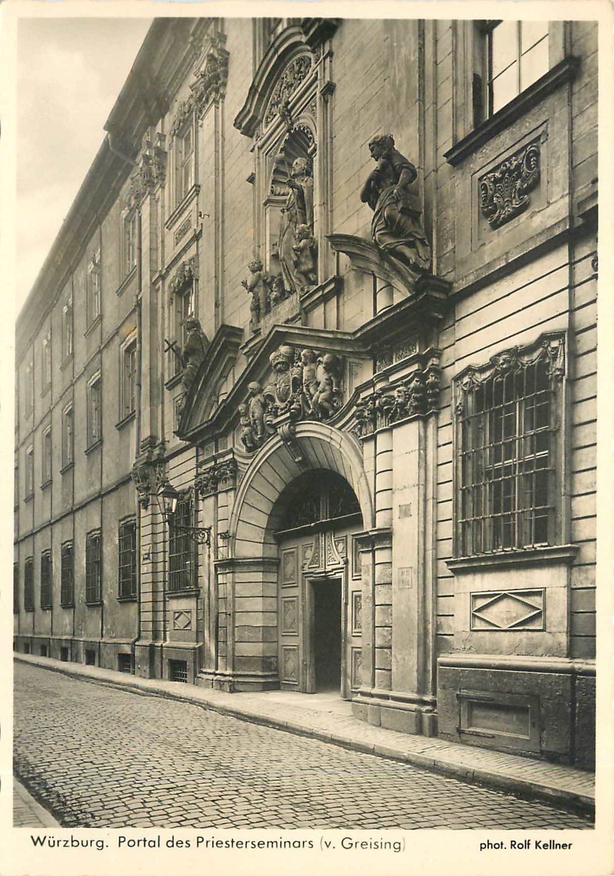 CPM Wurzburg Portal des Priesterseminars