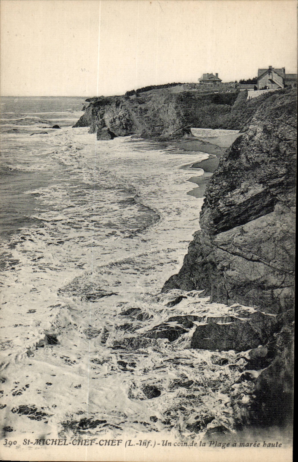 St Michel Chef Chief CPA a corner of the beach has high tide