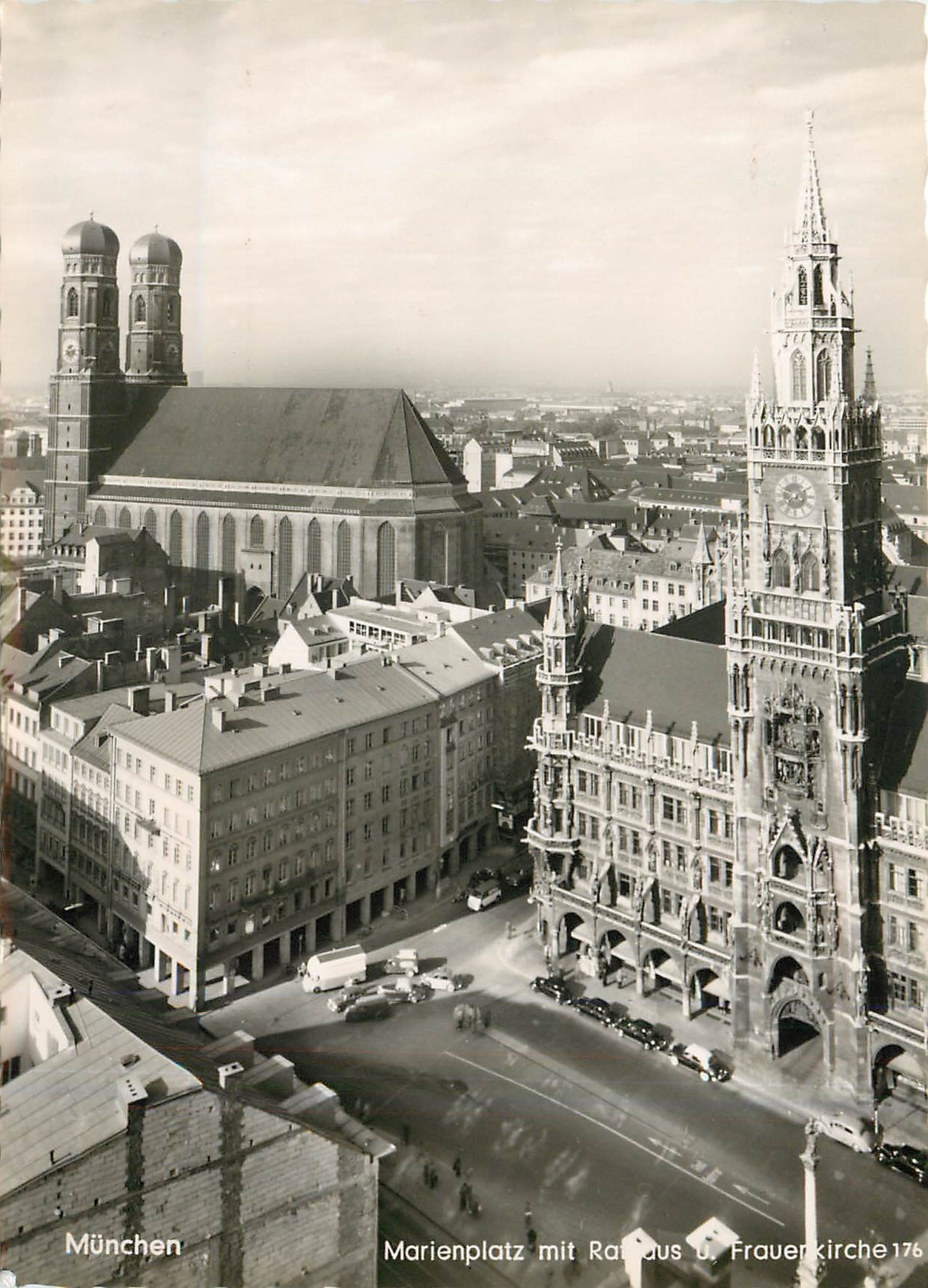 CPM Munchen Marienplatz mit Rathaus Frauerkirche