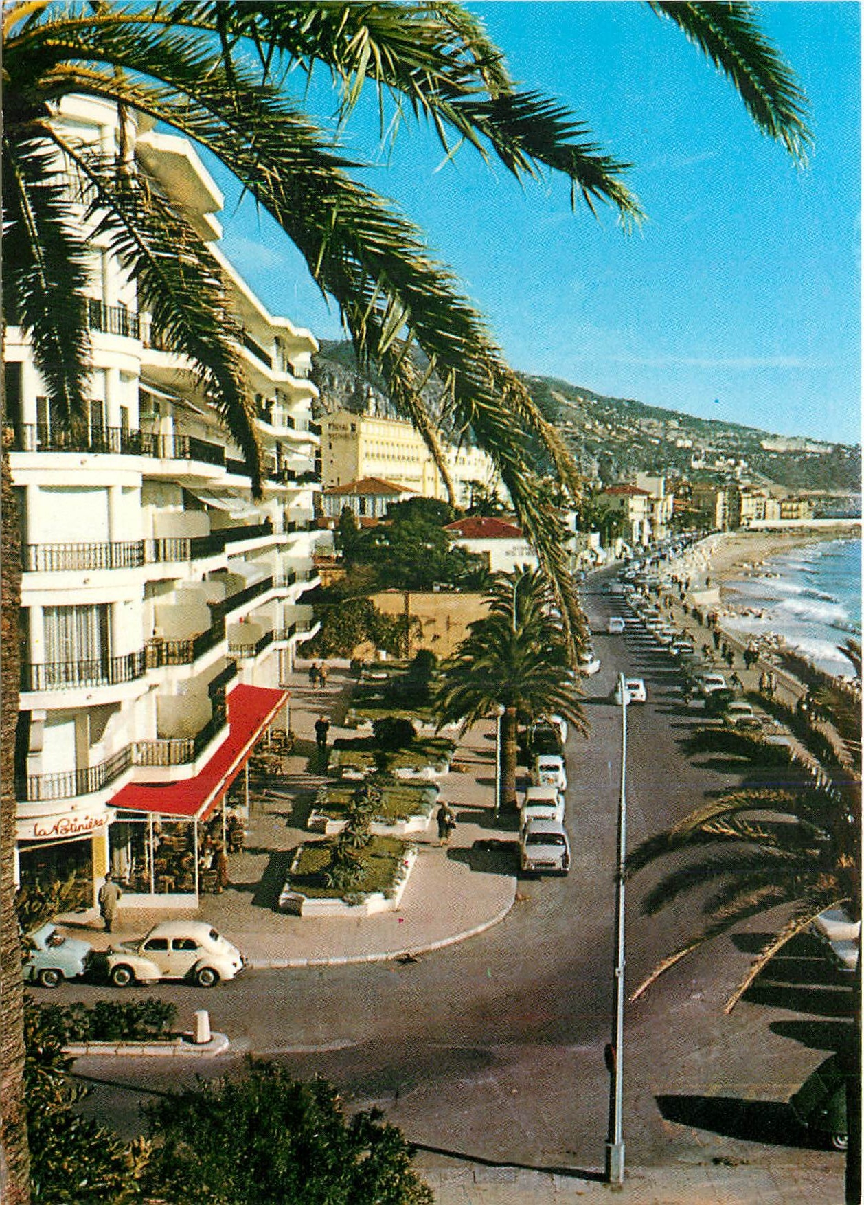 CPM Menton Alpes Maritimes La Promenade 