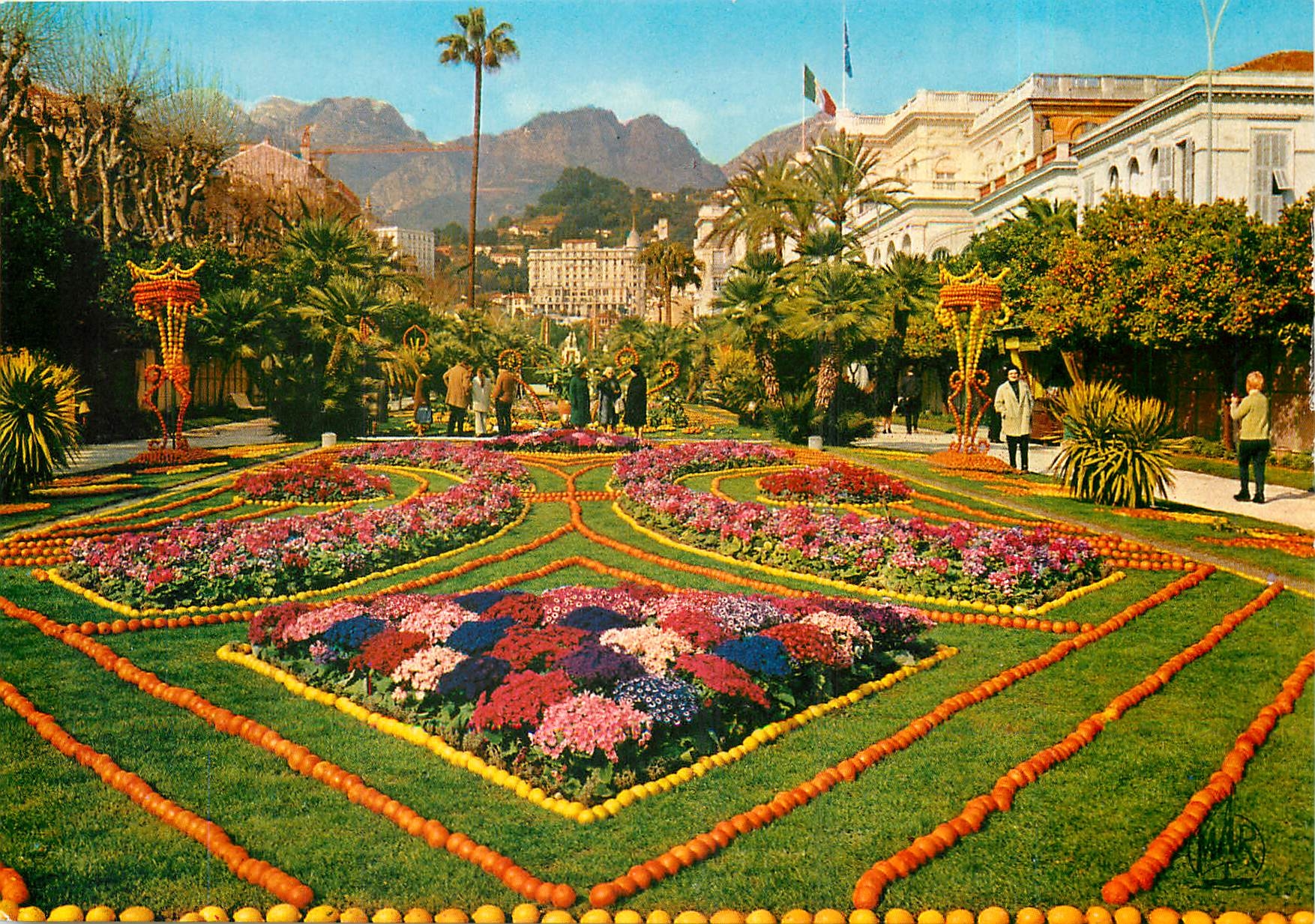CPM Menton Perle de France Le Jardin pendant la Fete du Citron