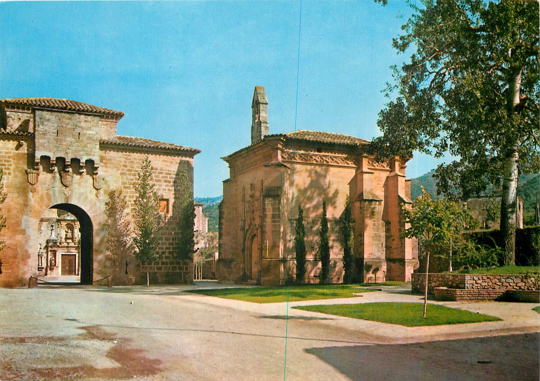 CPM Real Monasterio de Poblet Porte doree et Chapelle St Georges