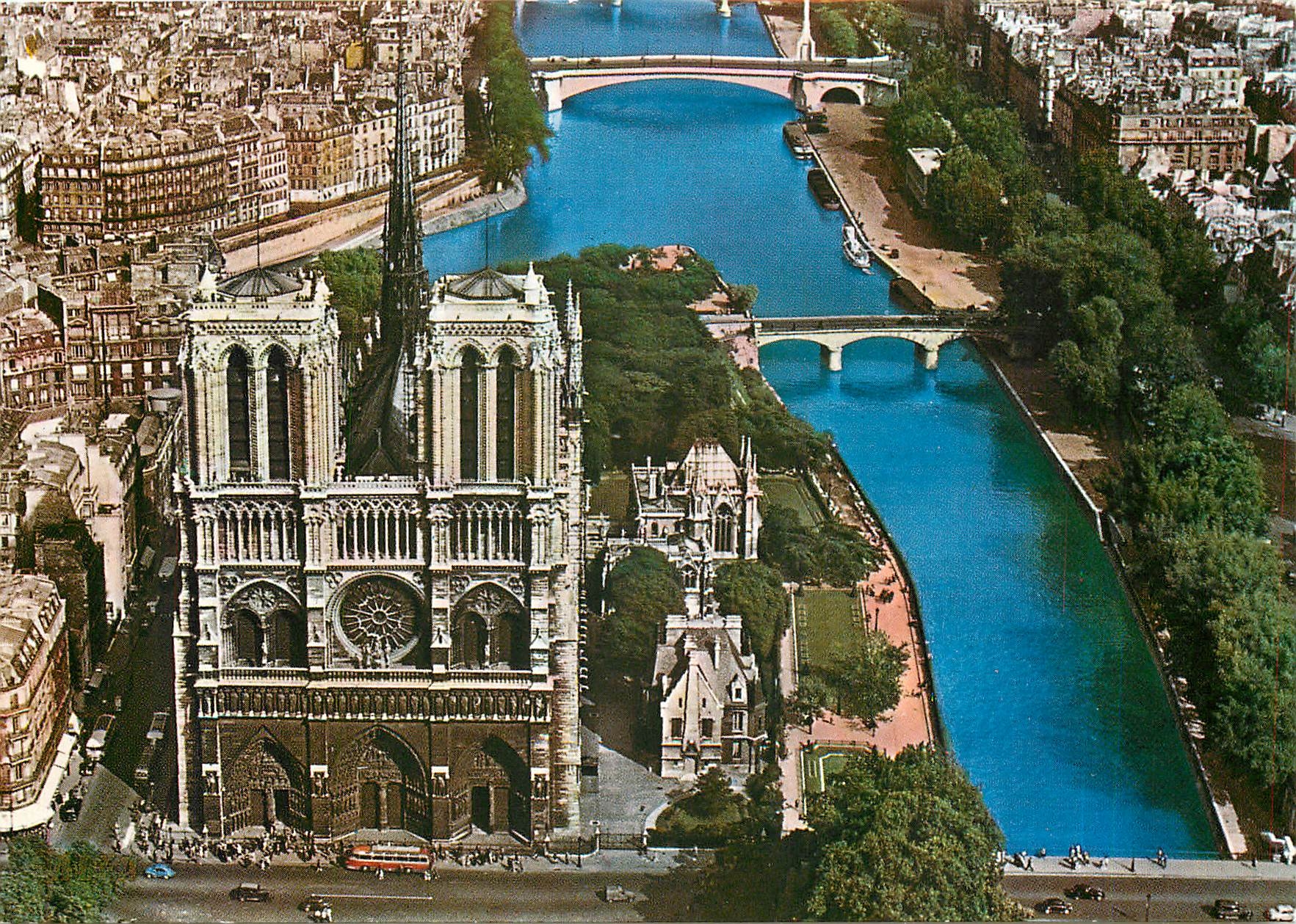 CPM Paris Notre-Dame (facade Ouest)