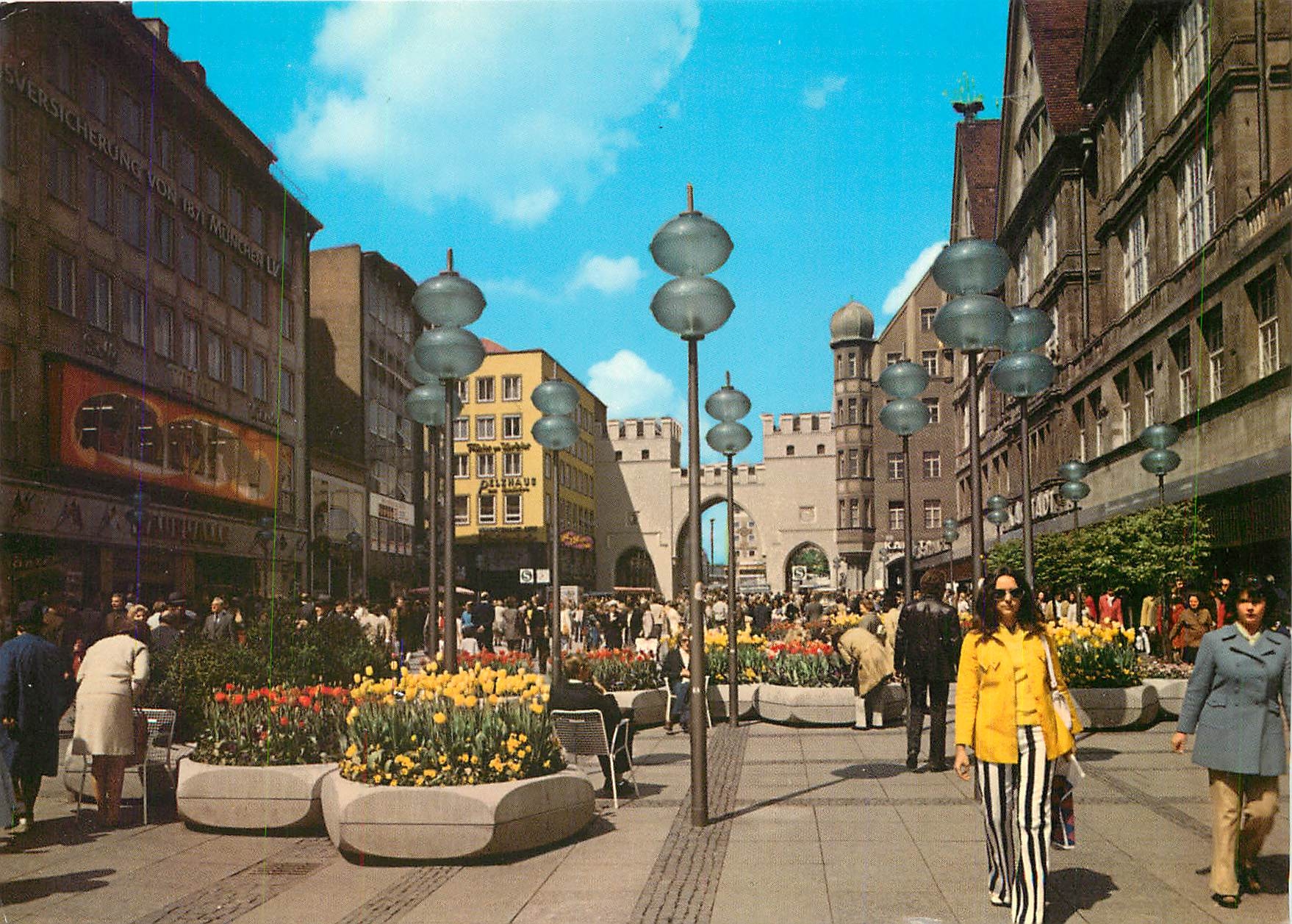 CPM Muenchen View in the promenade