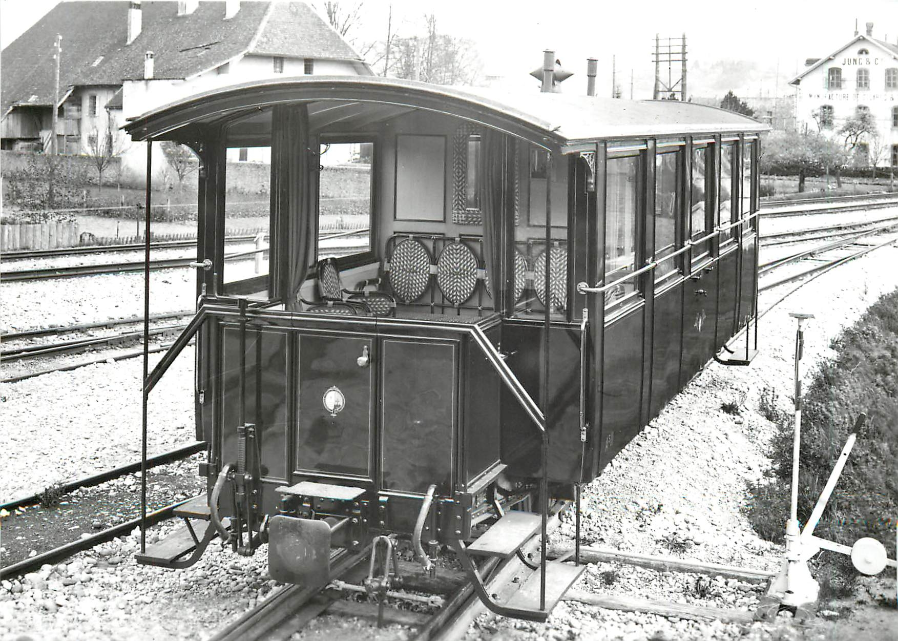 CPM Voiture selon AS 11 a Yverdon en 1897