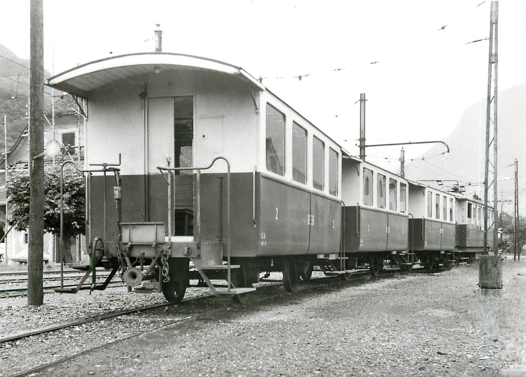 CPM Voitures mordernisee B24 B25 et B26 a Stansstad 1960