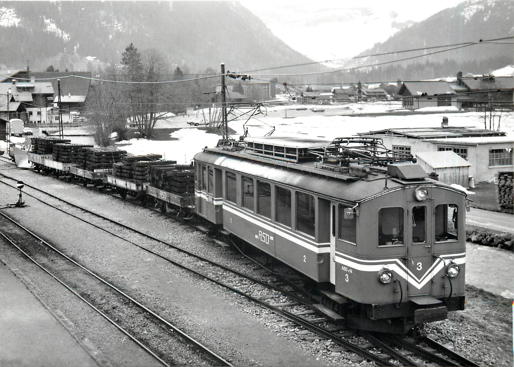 CPM Train de traverses aux Diablerets 25.4.1987