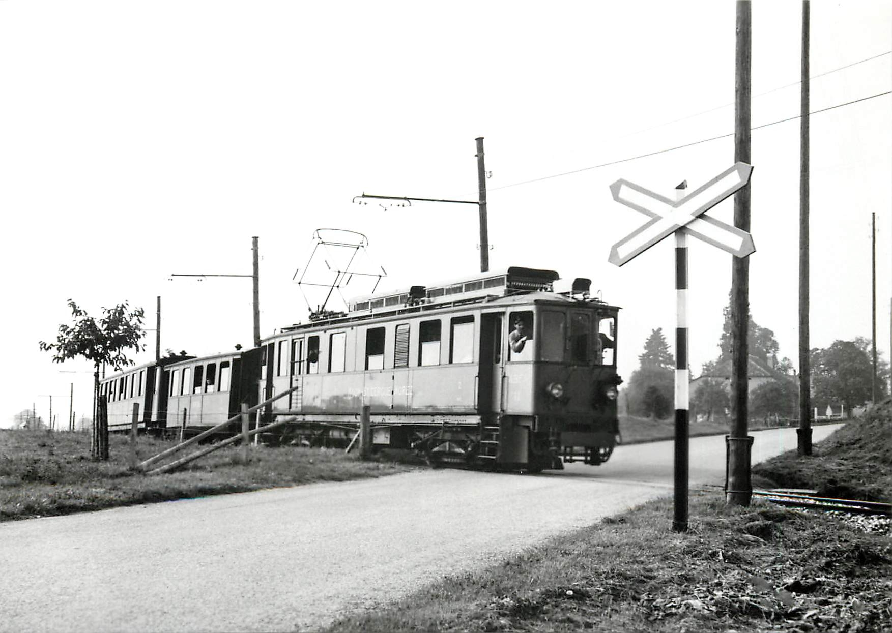 CPM Train montant au PN en dessus de Trelex 22.9.1963